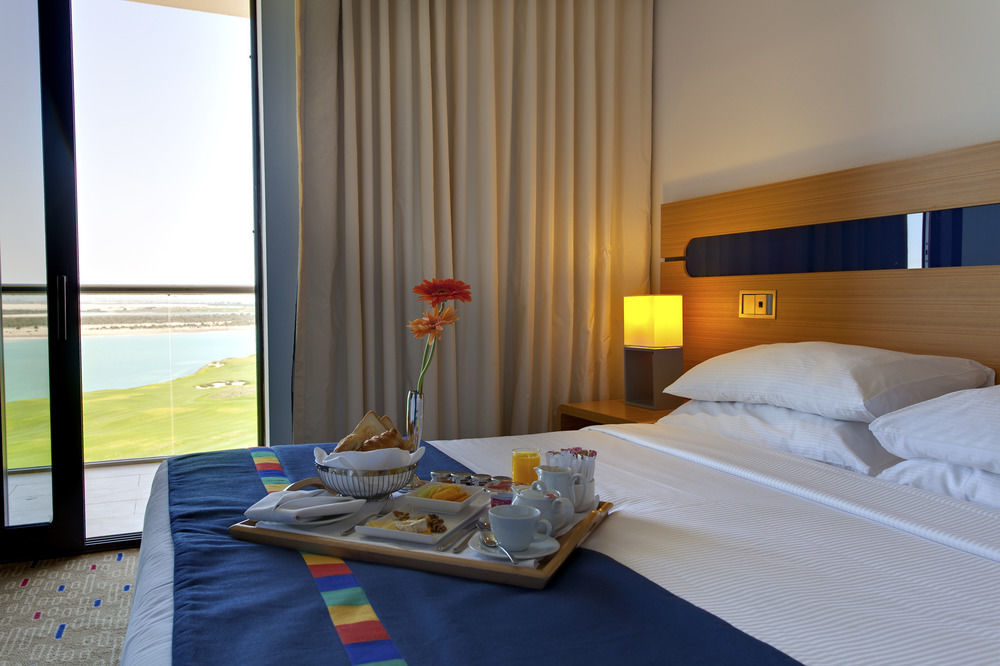 Park By Radisson Yas Island 3* Abu Dhabi